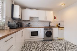 Kitchen- click for photo gallery